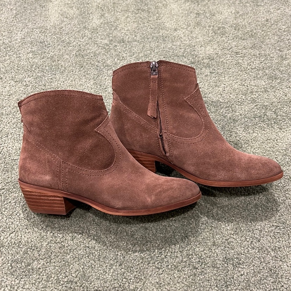 Sam Edelman Suede Booties. 100% Authentic.
